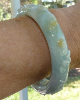 jade bangle bracelet